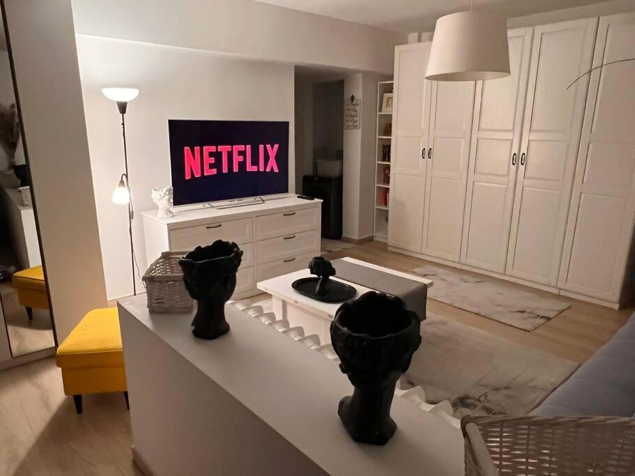 Modern & Cozy 2 Rooms Apartment Букурещ Екстериор снимка